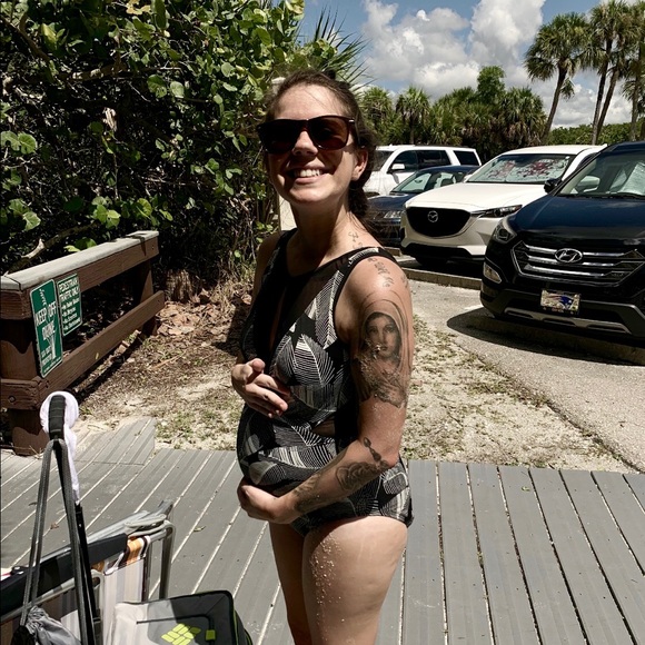 Meet your Posher, Hallie - Picture 8 of 8